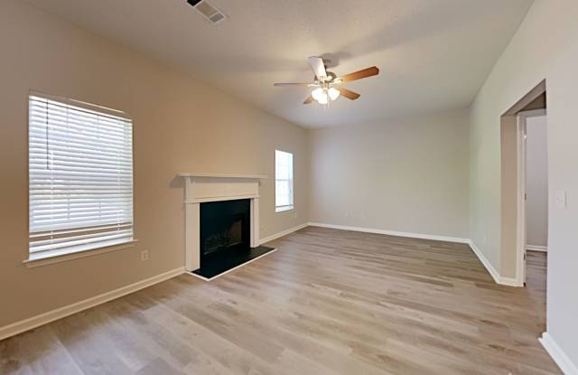 4642 Centurian Way View Gallery 2