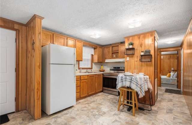 111 Mishnock Road photos photos