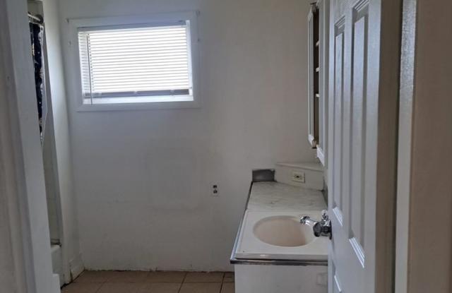 Two bedroom home in Port Richmond for rent - 3078 Janney Street, Philadelphia, PA 19134