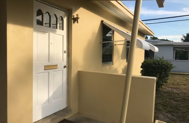 1146 NW 9 TER - 1146 Northwest 9th Terrace, Fort Lauderdale, FL 33311