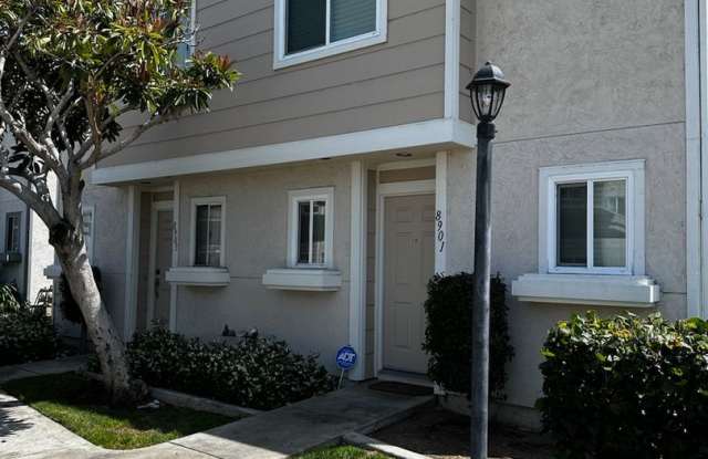 Renovated 2 Bedroom, 2.5 Bath with Washer and Dryer Plus A/C. MUST SEE!!! - 8901 Arlingdale Way, Spring Valley, CA 91977