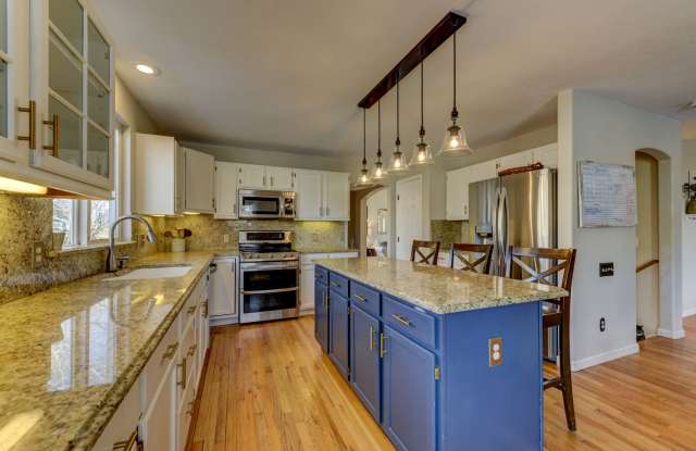 Stunning Upgraded 5BR 4BA Lafayette Home Near Coal Creek Trail & Hwy 287** photos photos