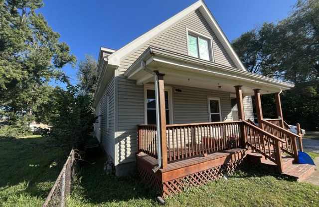 2254 Lee Avenue Gallery 2