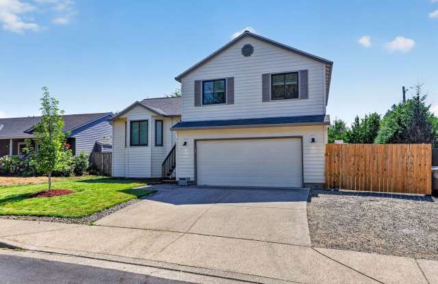 Beautifully Updated 3-Bedroom Tri-Level Home in Sherwood Gallery 3