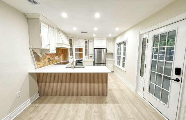 4711 Sunnydale Lane North photos photos