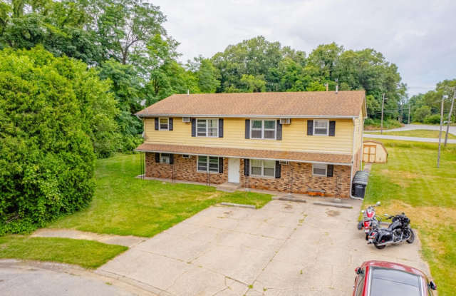 1848 Truman Street - 2 photos photos