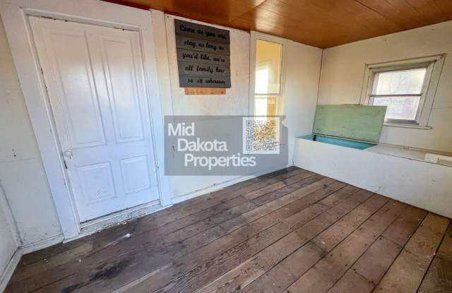 515 E Hanson- 3 Bedroom House Gallery 3