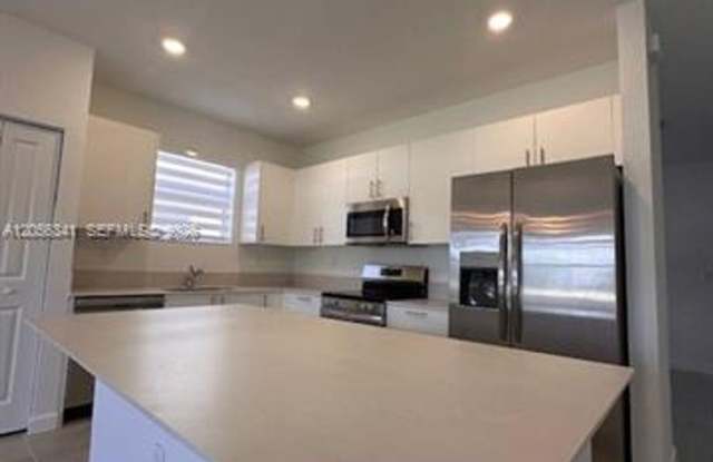 2265 SE 30th St # 2265 33035 photos photos 2265 SE 30th St # 2265 33035 photos photos