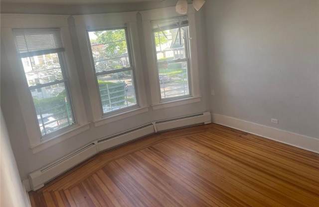 32 Grandview Avenue Gallery 3