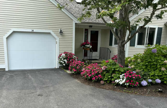 14 PGA Lane photos photos