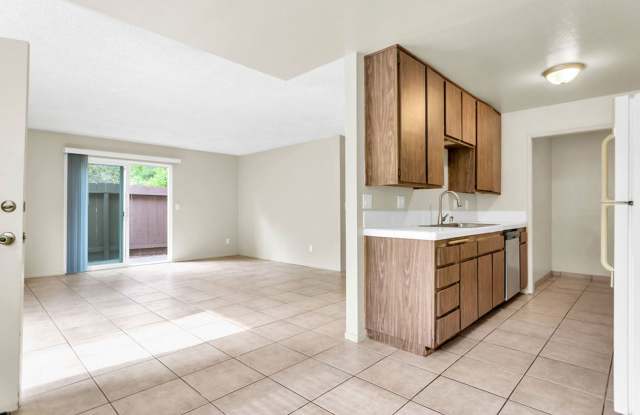 Great three bedroom/two bath single level corner townhome in UTC! photos photos