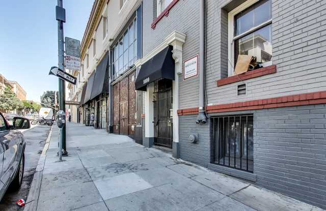 1030 LARKIN Apartments Gallery 2