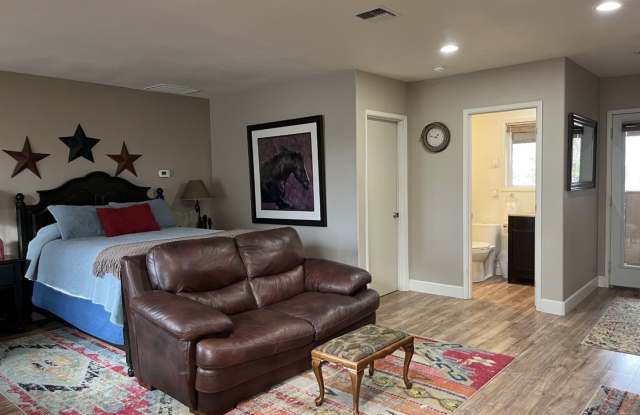 FOR RENT - FURNISHED SHORT TERM STUDIO LOCATED ON A RANCH photos photos