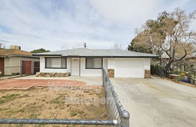 6552 Valley Ave - 6552 Valley Avenue, Inyokern, CA 93527