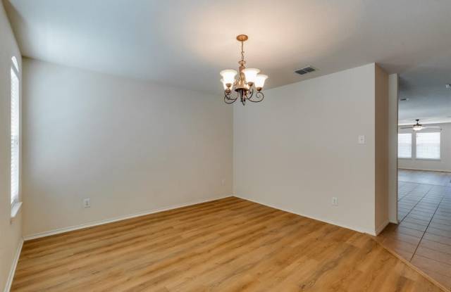 9810 Dartmouth Drive Gallery 4