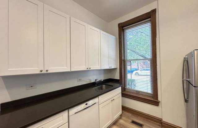 3559 Ashland Gallery 4