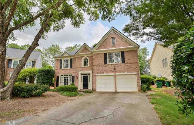 220 Glenridge Close Cir - 220 Glenridge Close Circle Northeast, Sandy Springs, GA 30328