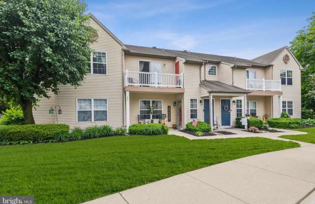 74 CRESTMONT DRIVE photos photos