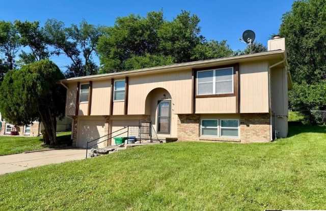 9006 Florence Drive Gallery 1