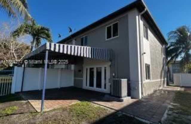 12837 SW 28th Ct photos photos