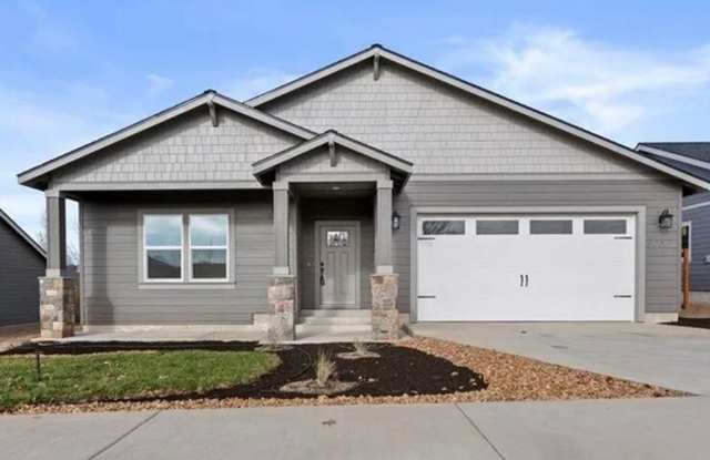 GORGEOUS MODERN LIVING IN NW REDMOND!! Gallery 1