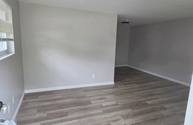 3136 Sherman Dr Gallery 4