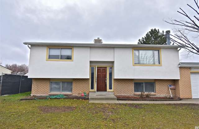 3509 W Ottawa Dr - 3509 West Ottawa Drive, West Valley City, UT 84119