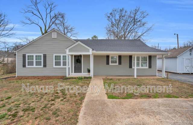 713 N Lakeshore Drive - 713 North Lakeshore Drive, Carrollton, GA 30117