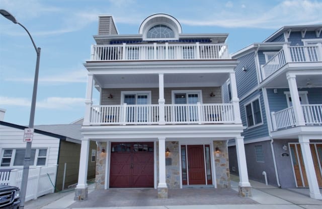 30 Oregon Street - 30 Oregon Street, Long Beach, NY 11561