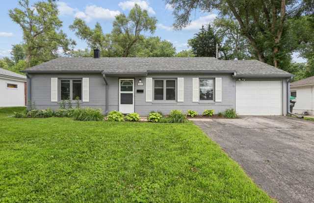 Charming 3-Bedroom Home in a Prime Aksarben Location! photos photos Charming 3-Bedroom Home in a Prime Aksarben Location! photos photos