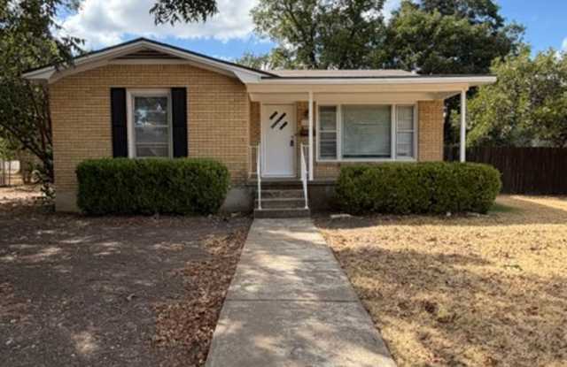 4 bedroom house located in North Waco Gallery 1
