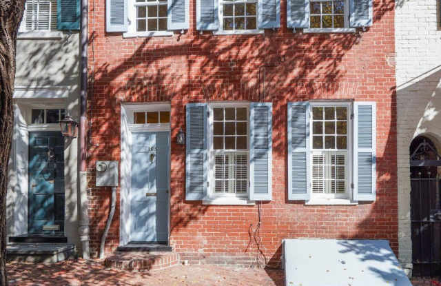 105 PRINCE Street Gallery 1
