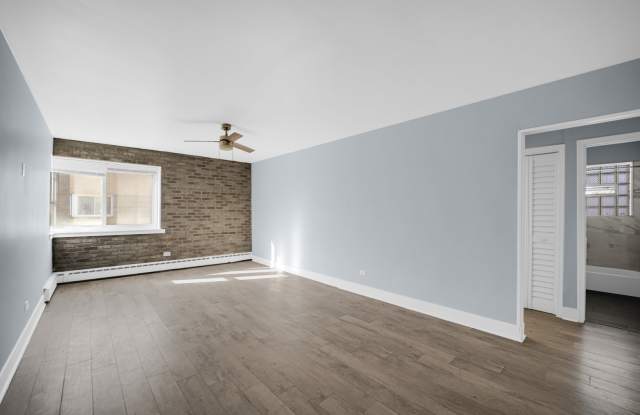 2046 E 72nd Pl Gallery 4