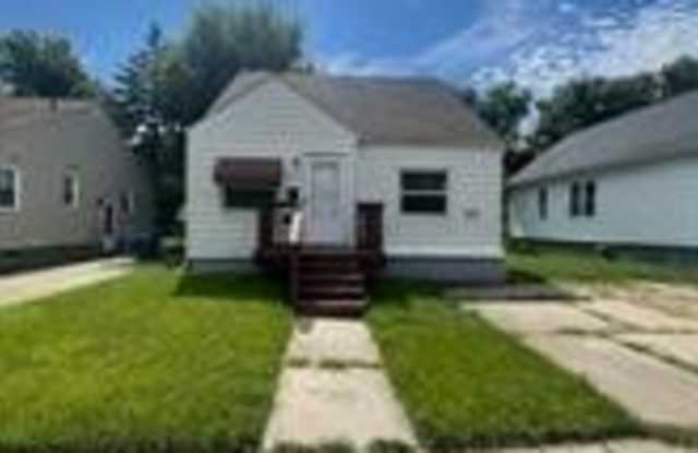 8100 MEADOW Avenue photos photos