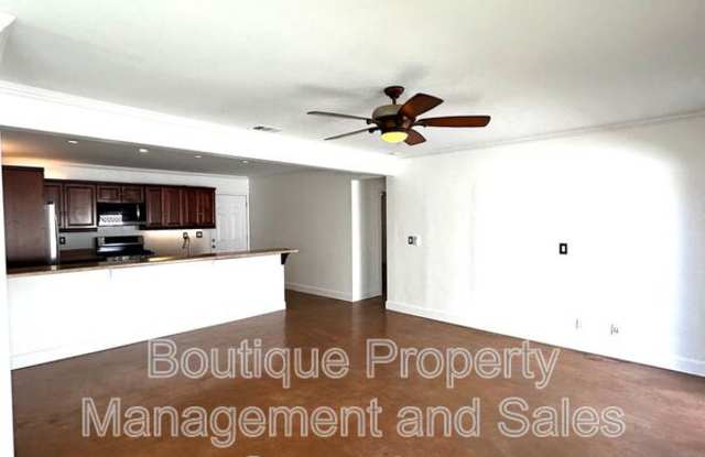2285 Santa Ana Gallery 1