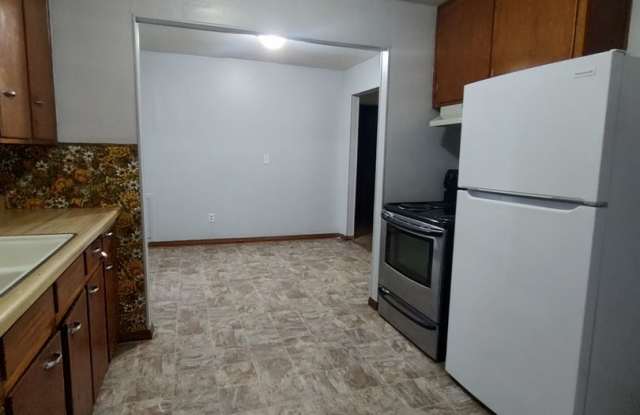 Cute 3 Bedroom 1 Bath Home Gallery 4
