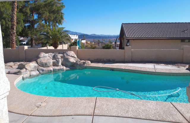 Stunning Lake Havasu Rental 4 BR/ 3BA Pool Home Backing to Park photos photos Stunning Lake Havasu Rental 4 BR/ 3BA Pool Home Backing to Park photos photos