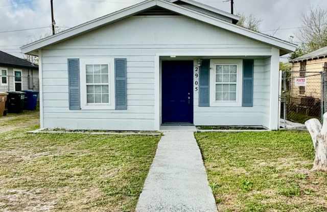 Spacious 4 Bedroom / 3 Bath Home for Rent – Westside Corpus Christi (Section 8 Welcomed) photos photos