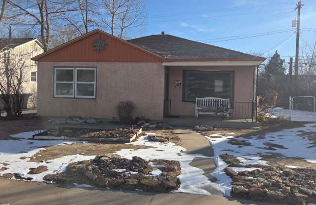 Fantastic downtown 2 bedroom remodeled home! photos photos