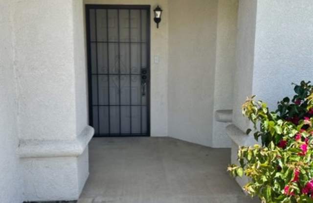Updated 3 Bedroom/ 2 Bathroom home in Silver Creek!! Gallery 3