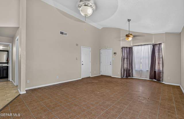 667 Danube Drive Gallery 4