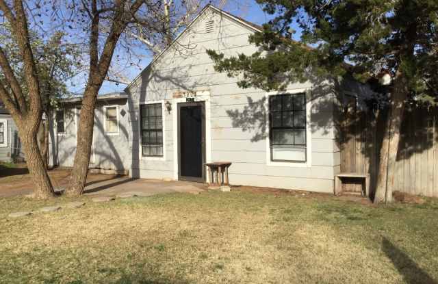 1 bed 1 bath Close to Texas Tech photos photos