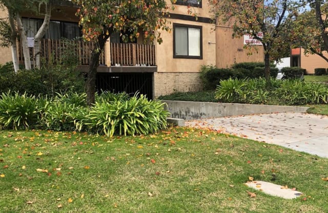 2425 Canada Boulevard - 2425 Cañada Boulevard, Glendale, CA 91208