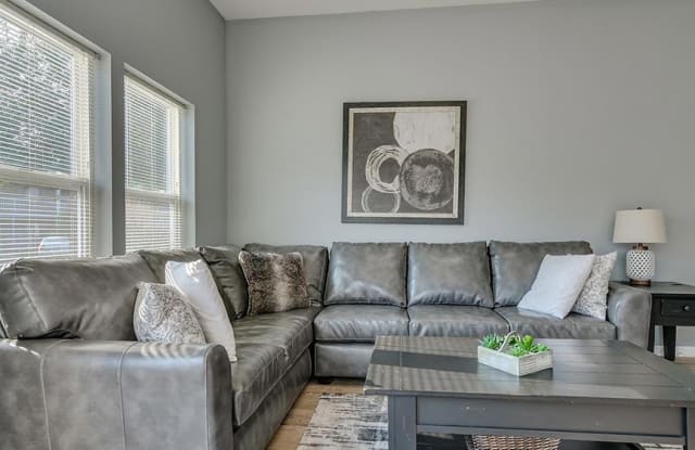 Trail Lodge Gallery 3