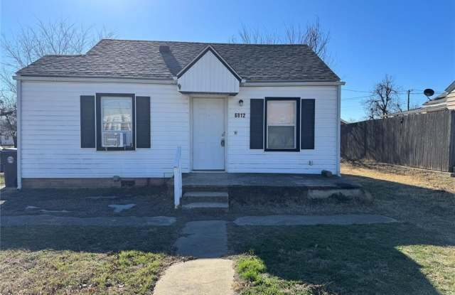 6812 NW 37th Avenue photos photos