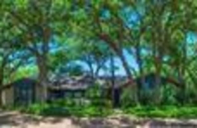 109 Hapsburg Court - 109 Hapsburg Court, Irving, TX 75062