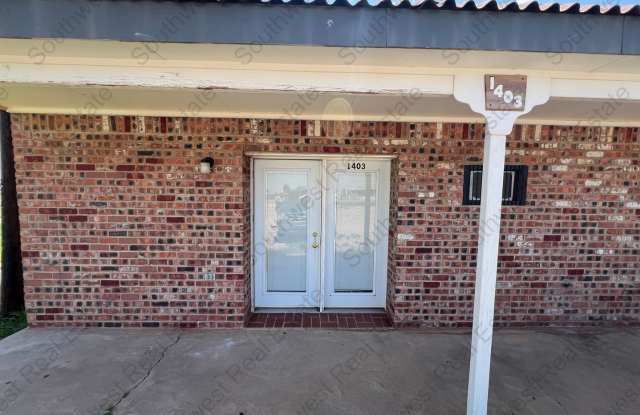 Beautiful Studio- ALL BILLS PAID-Month to Month Leasing photos photos