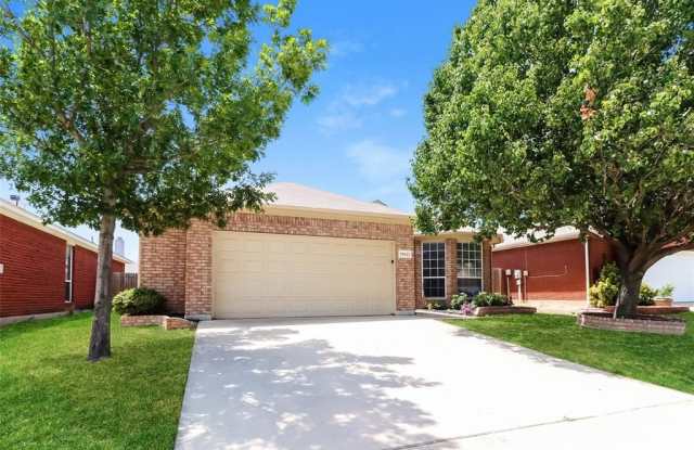 10621 Big Oak Drive - 10621 Big Oak Drive, Fort Worth, TX 76131