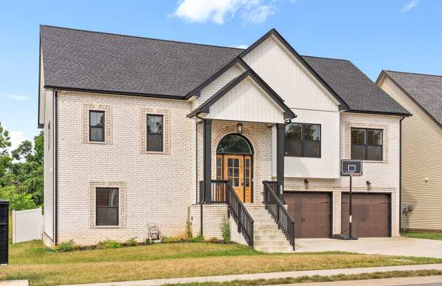 Pet Friendly Five Bedroom! Gallery 3