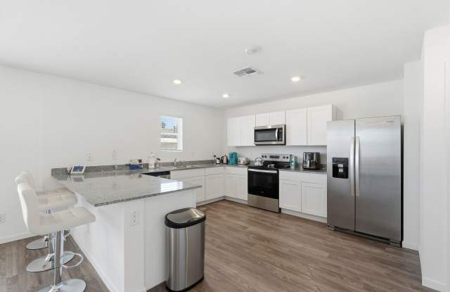 Nice 3 bedroom 2 bath home! photos photos